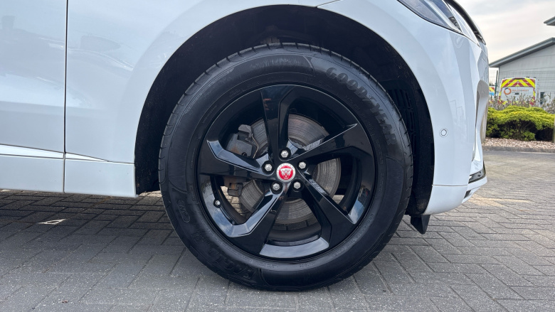 Jaguar F-Pace 2.0 D200 R-Dynamic S 5dr Auto AWD Diesel Estate